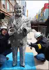 colsanders200-afc2106f280c2519805d9f6a474481a2e506ce4b-s6-c30